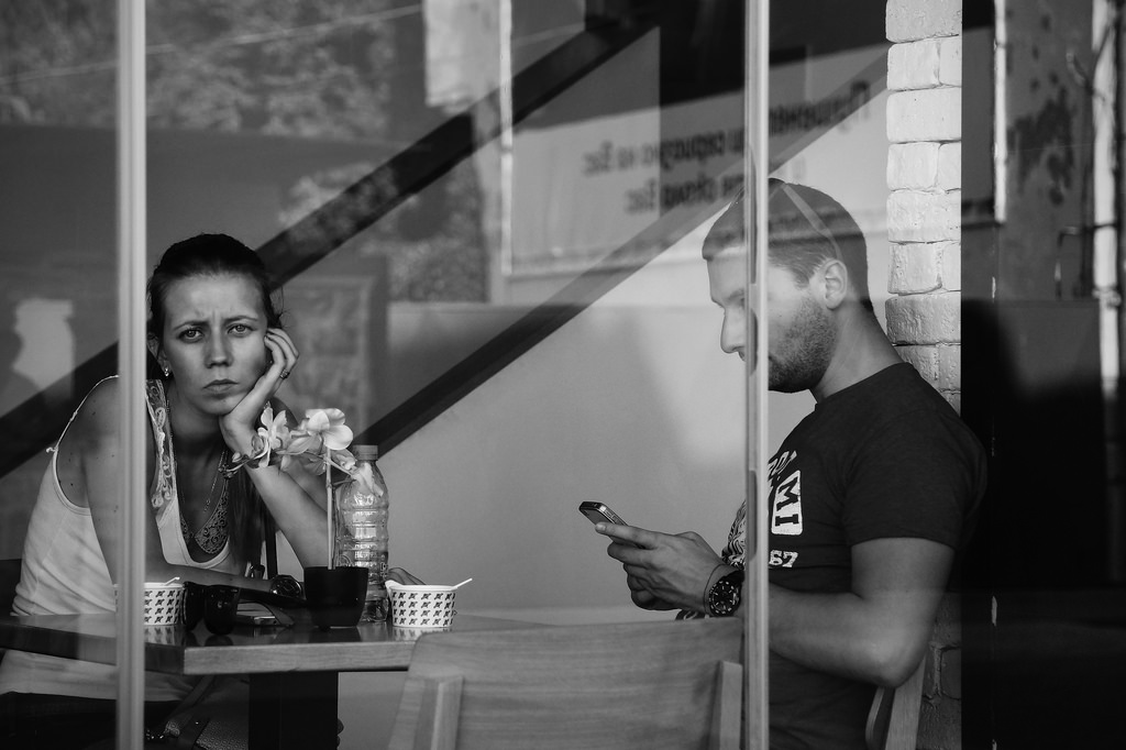 Phubbing